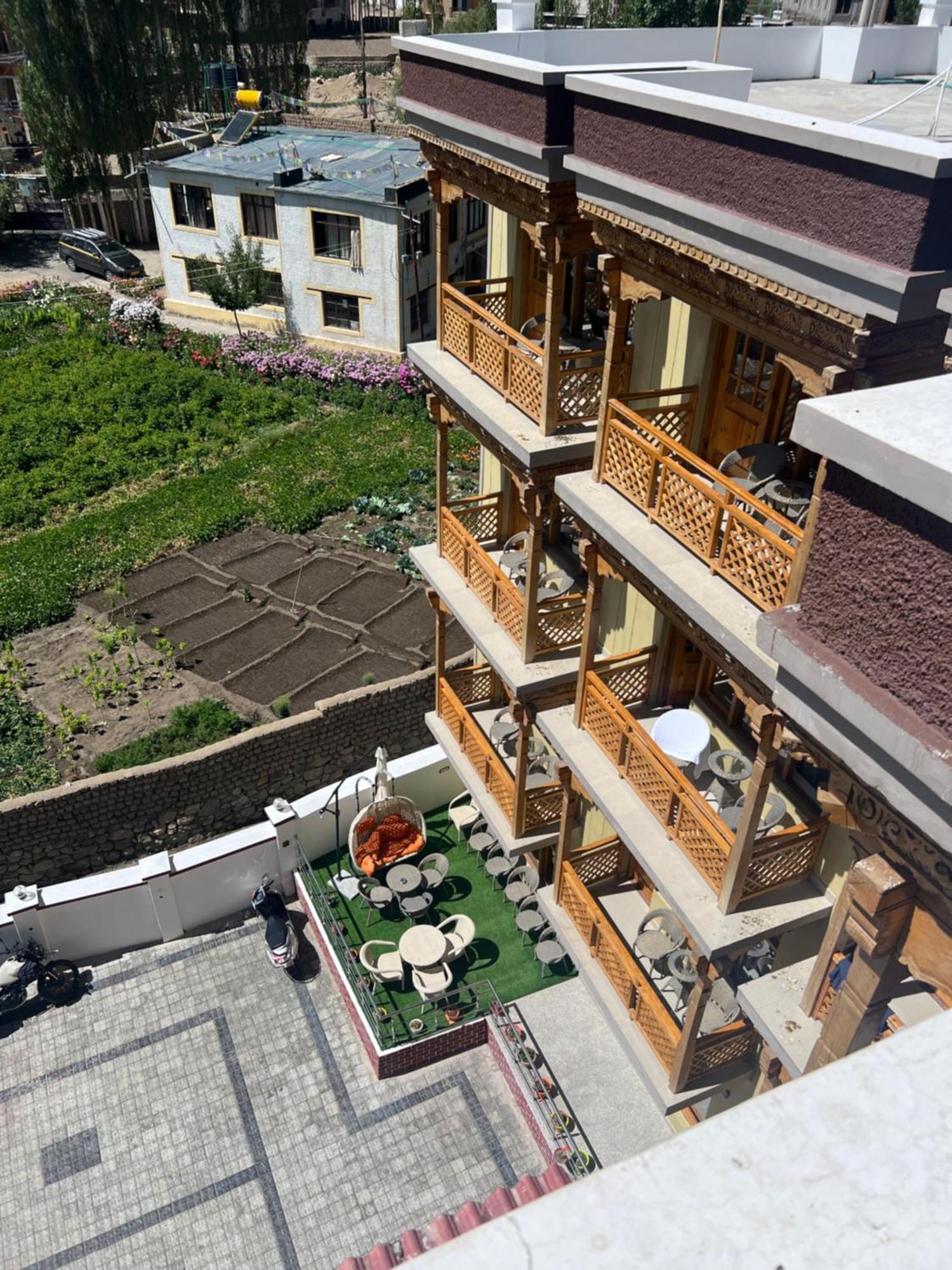 The Nangsay Hotel Leh Bagian luar foto