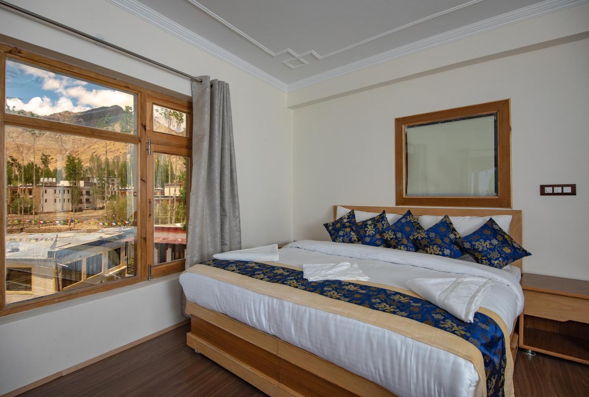 The Nangsay Hotel Leh Bagian luar foto